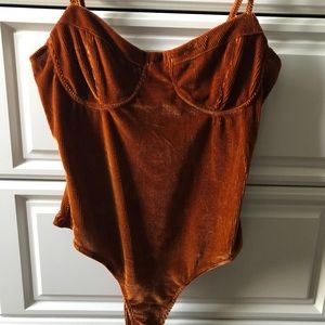 Superdown velvet ribbed bodysuit